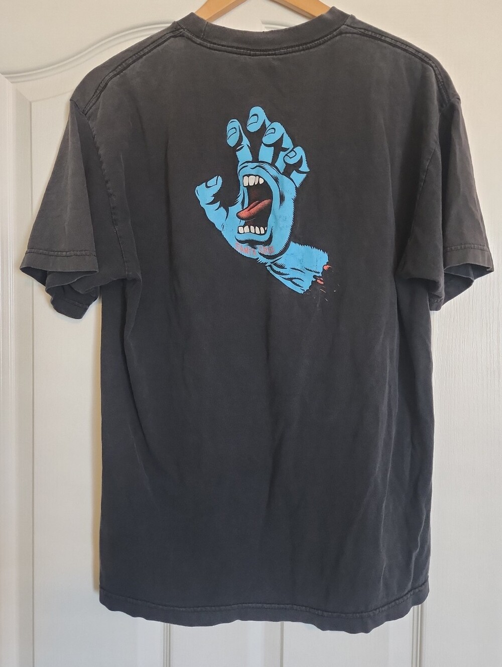 🛹Vintage 2000s Santa Cruz Skateboards "Screaming Hand" Graphic Tee 🔥 Y2K Rare